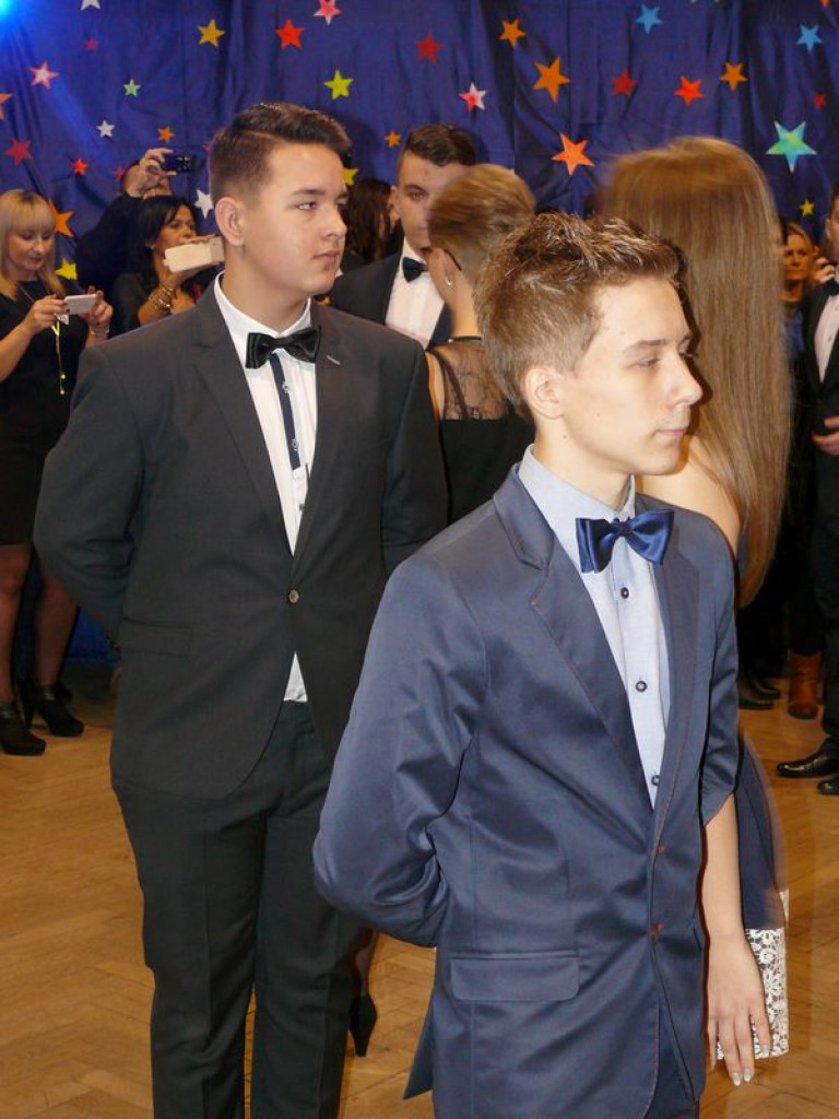 W Gimnazjum nr 2 odbył się bal klas trzecich