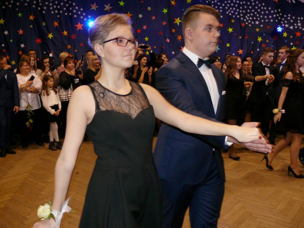W Gimnazjum nr 2 odbył się bal klas trzecich