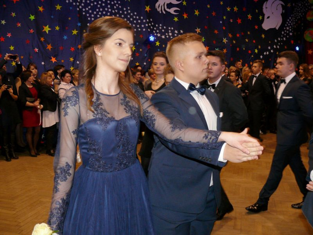 W Gimnazjum nr 2 odbył się bal klas trzecich