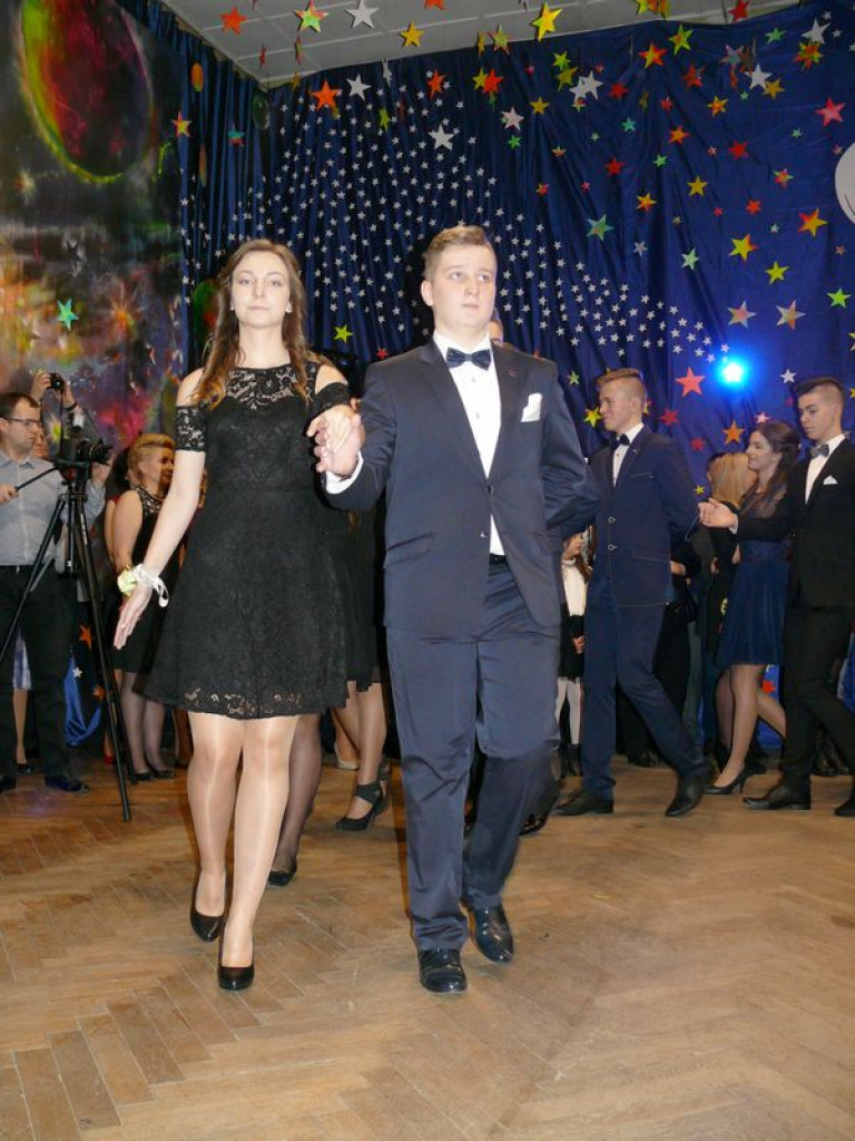 W Gimnazjum nr 2 odbył się bal klas trzecich
