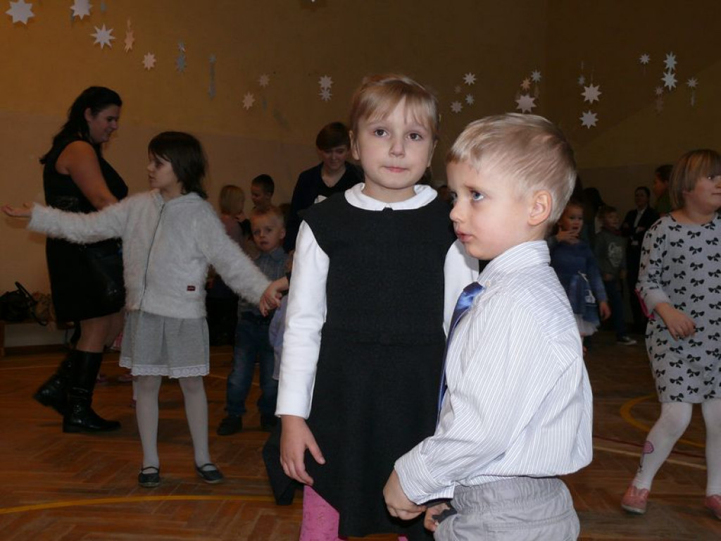 Choinka w szkole w Dąbkowicach
