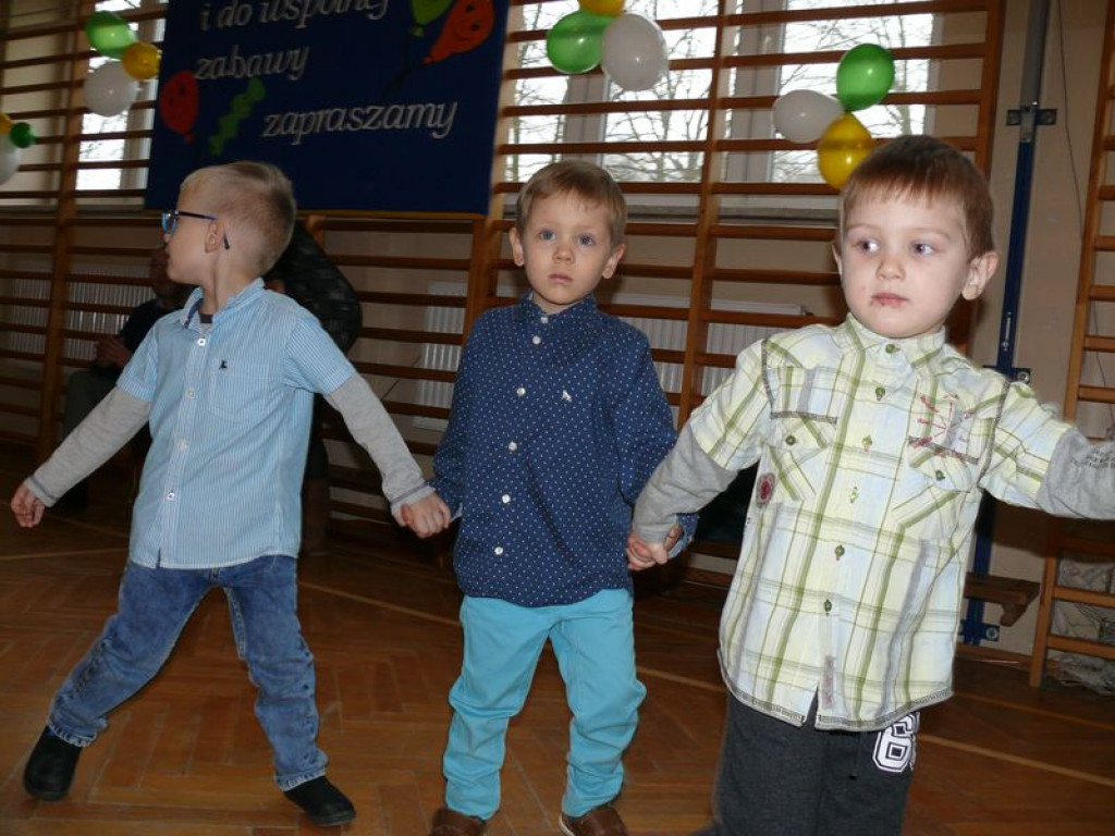Choinka w szkole w Dąbkowicach