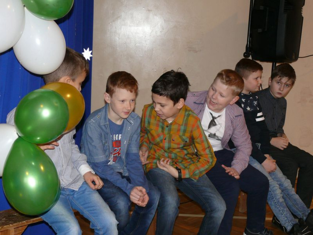 Choinka w szkole w Dąbkowicach