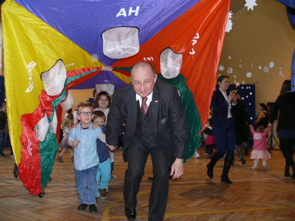 Choinka w szkole w Dąbkowicach