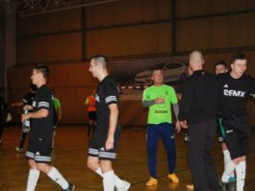 Tylko Drużyna ma szansę dogonić Renix