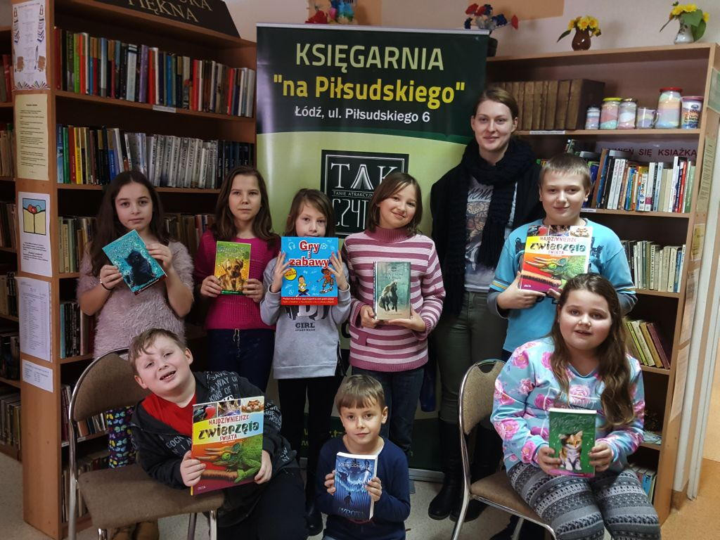 Ferie z książką, psami  i kolejką