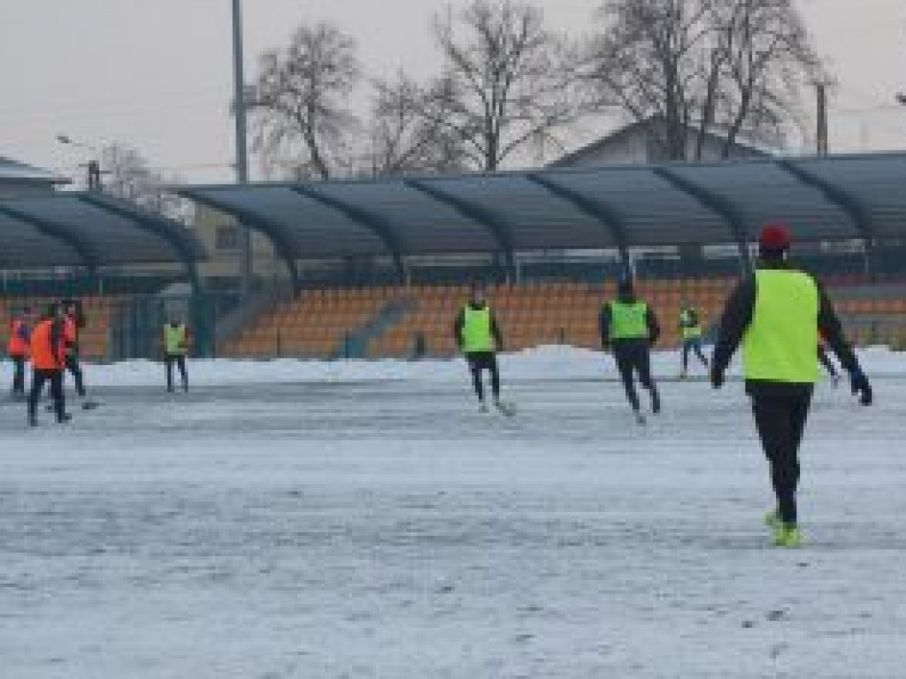 Pelikan sprawdzał swoją formę ze Zniczem