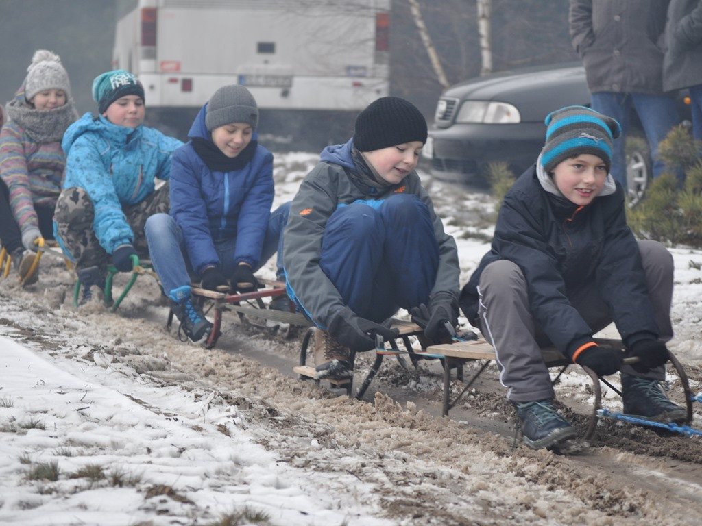 Kulig uczniów klas czwartych i piątych SP Łyszkowice [galeria zdjęć]