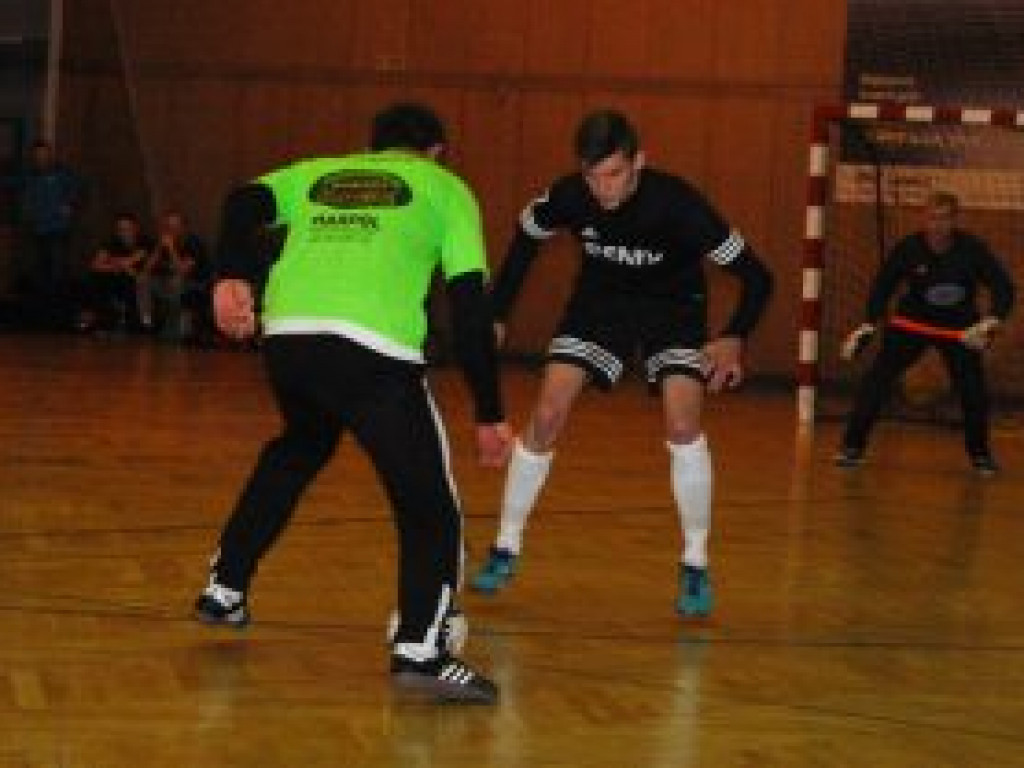 Renix przegrywał 0:2, ale wygrał po rzutach karnych