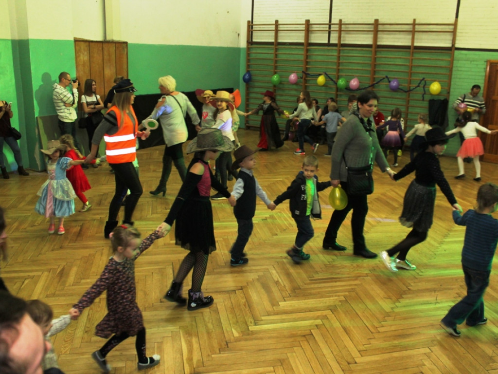 Zabawa noworoczna na osiedlu Kostka [galeria zdjęć]