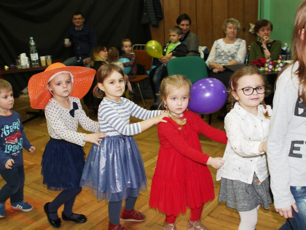 Zabawa noworoczna na osiedlu Kostka [galeria zdjęć]
