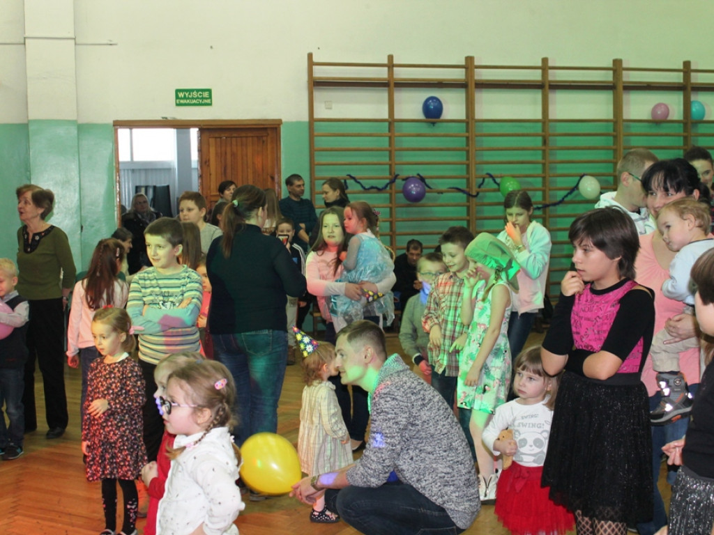 Zabawa noworoczna na osiedlu Kostka [galeria zdjęć]