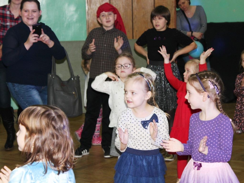 Zabawa noworoczna na osiedlu Kostka [galeria zdjęć]