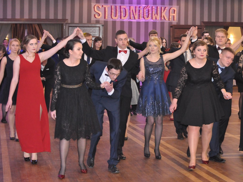 Studniówka I Liceum Ogólnokształcącego w Łowiczu - galeria zdjęć