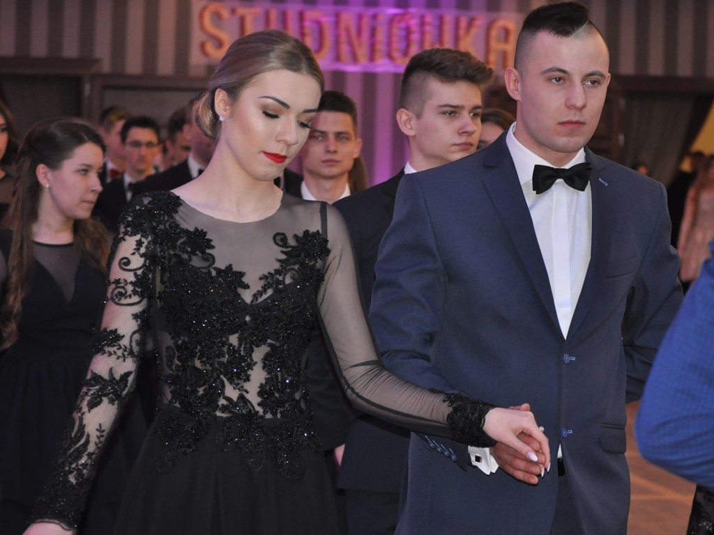 Studniówka I Liceum Ogólnokształcącego w Łowiczu - galeria zdjęć