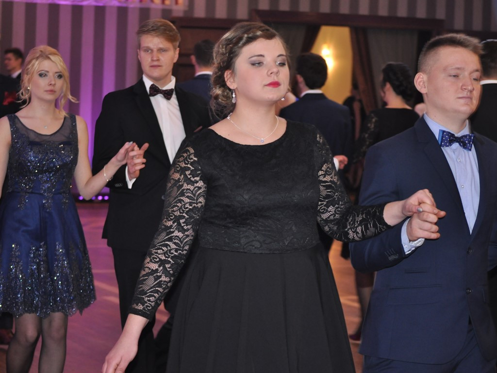 Studniówka I Liceum Ogólnokształcącego w Łowiczu - galeria zdjęć