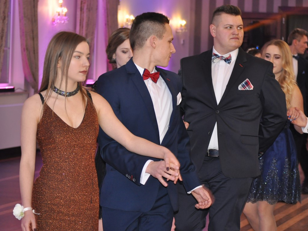 Studniówka I Liceum Ogólnokształcącego w Łowiczu - galeria zdjęć