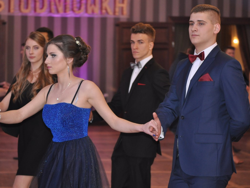 Studniówka I Liceum Ogólnokształcącego w Łowiczu - galeria zdjęć