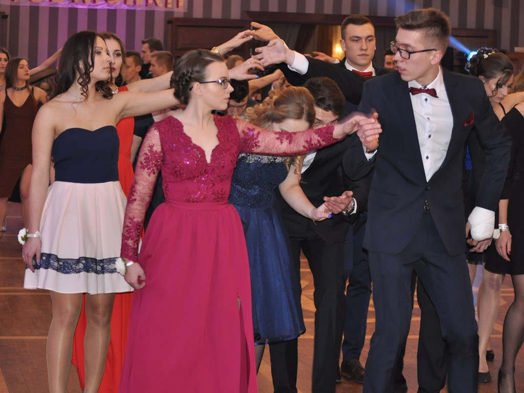 Studniówka I Liceum Ogólnokształcącego w Łowiczu - galeria zdjęć