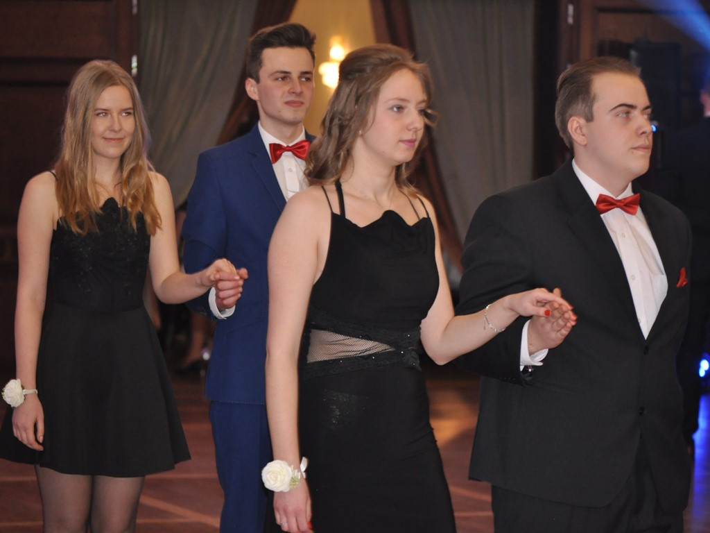 Studniówka I Liceum Ogólnokształcącego w Łowiczu - galeria zdjęć