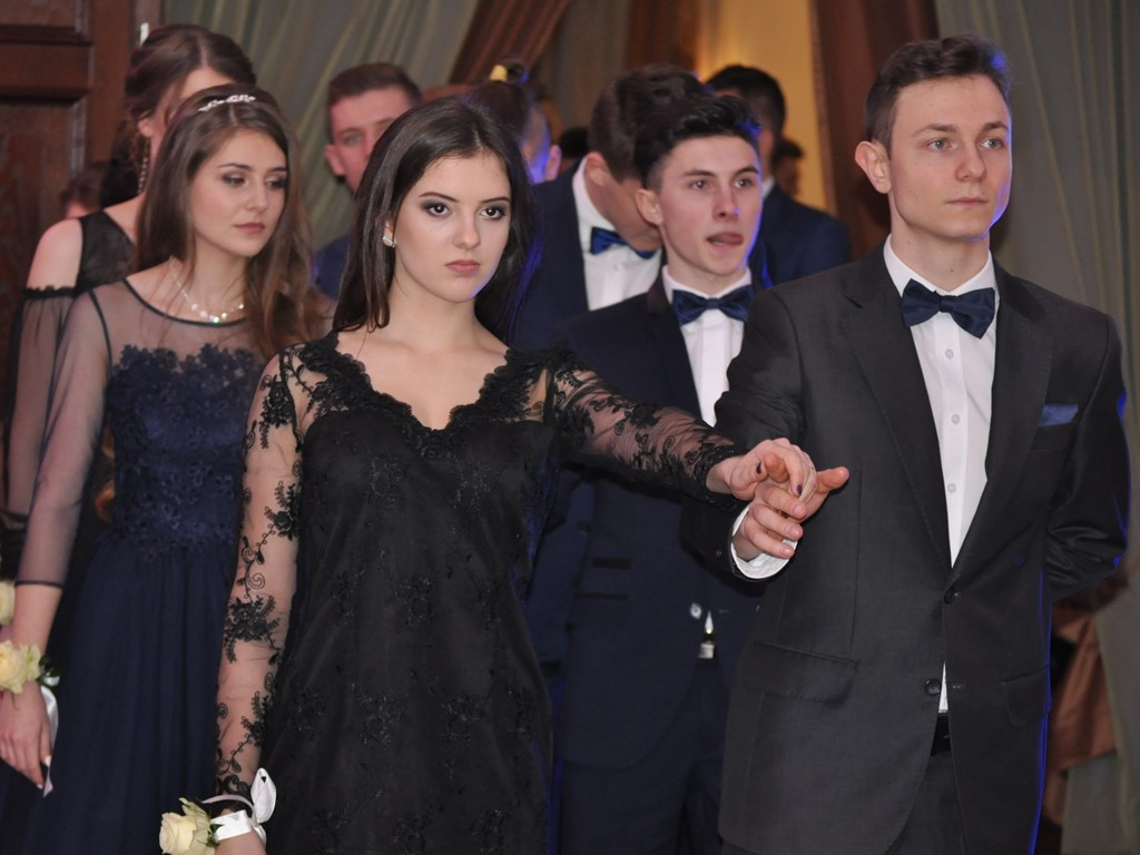 Studniówka I Liceum Ogólnokształcącego w Łowiczu - galeria zdjęć