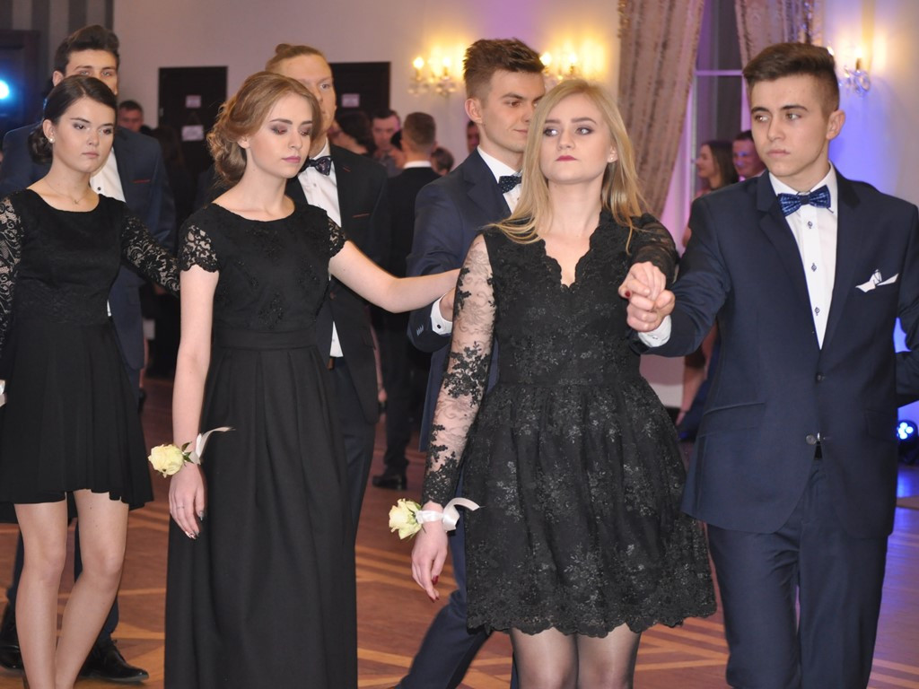Studniówka I Liceum Ogólnokształcącego w Łowiczu - galeria zdjęć