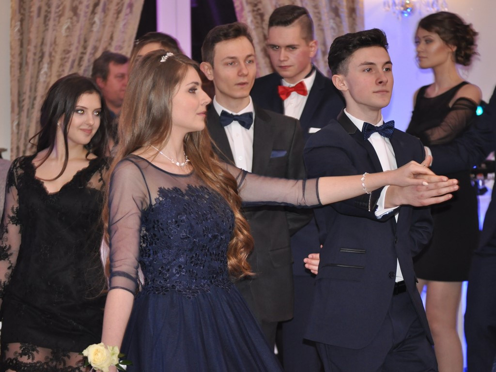 Studniówka I Liceum Ogólnokształcącego w Łowiczu - galeria zdjęć