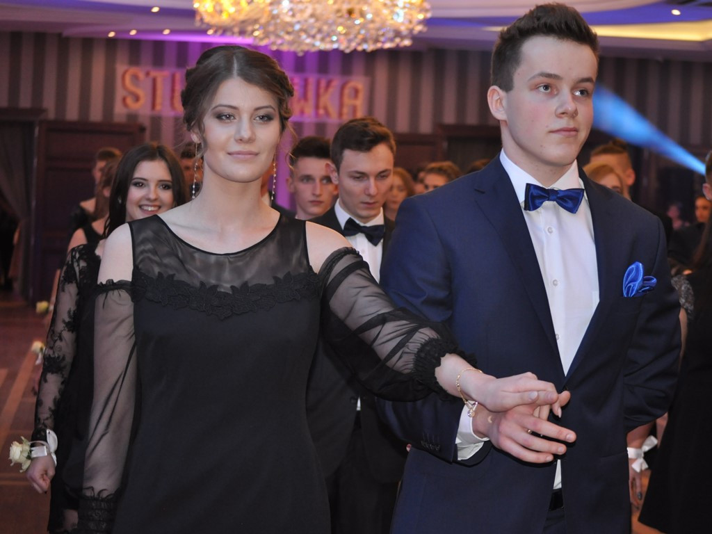 Studniówka I Liceum Ogólnokształcącego w Łowiczu - galeria zdjęć