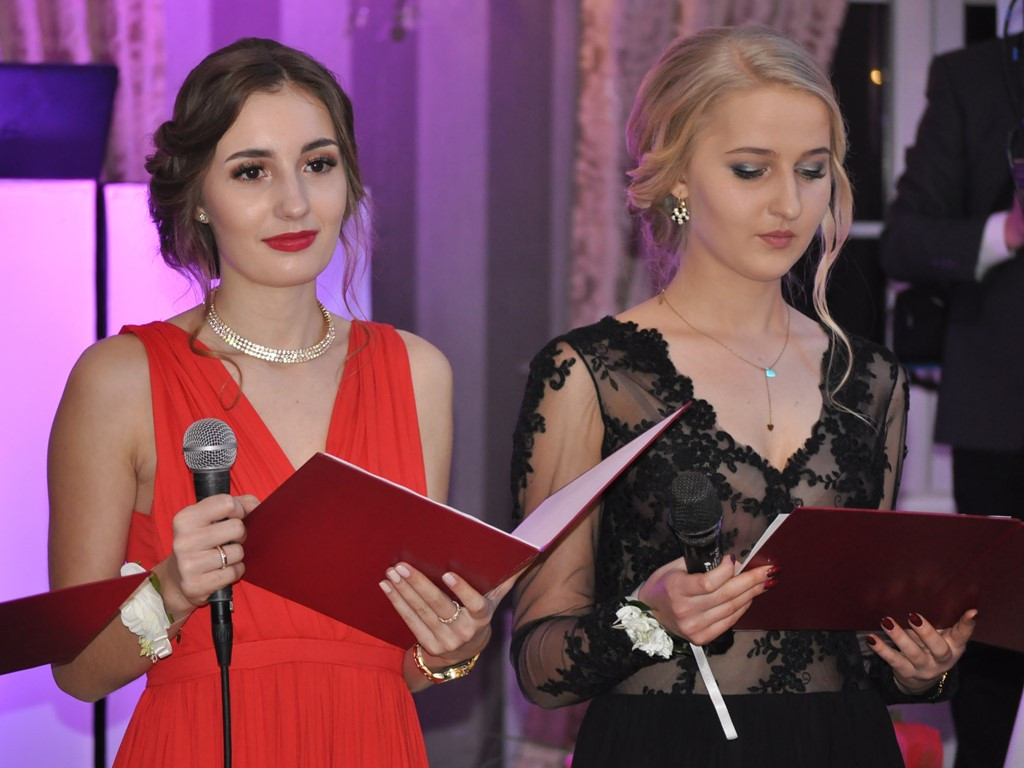 Studniówka I Liceum Ogólnokształcącego w Łowiczu - galeria zdjęć