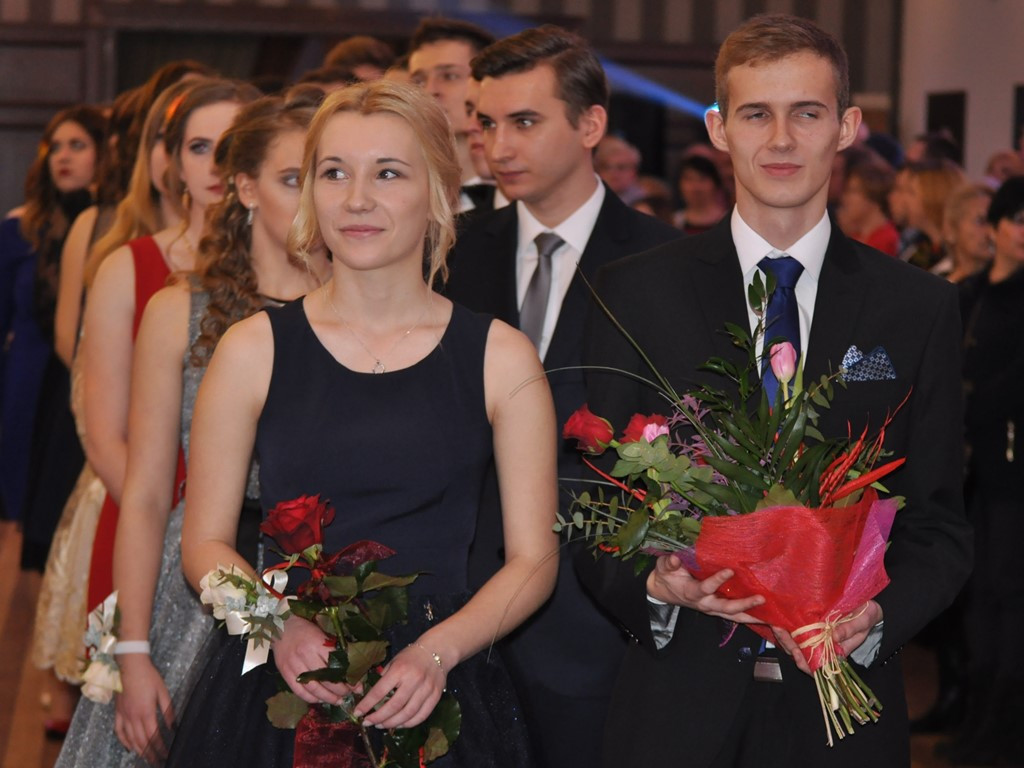 Studniówka I Liceum Ogólnokształcącego w Łowiczu - galeria zdjęć
