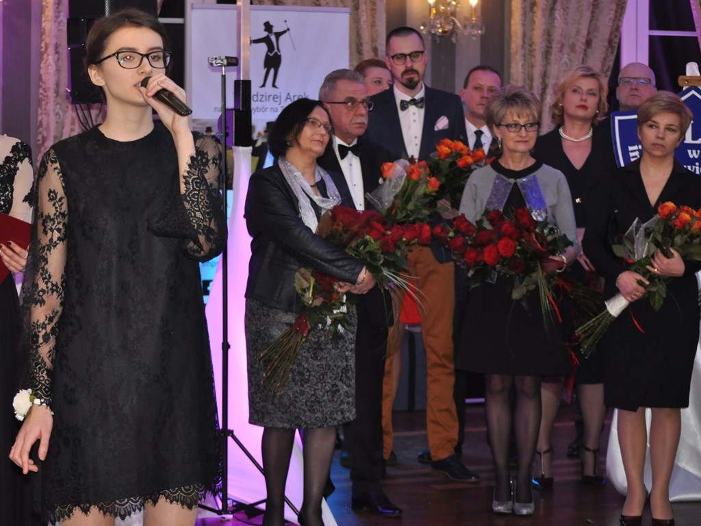 Studniówka I Liceum Ogólnokształcącego w Łowiczu - galeria zdjęć