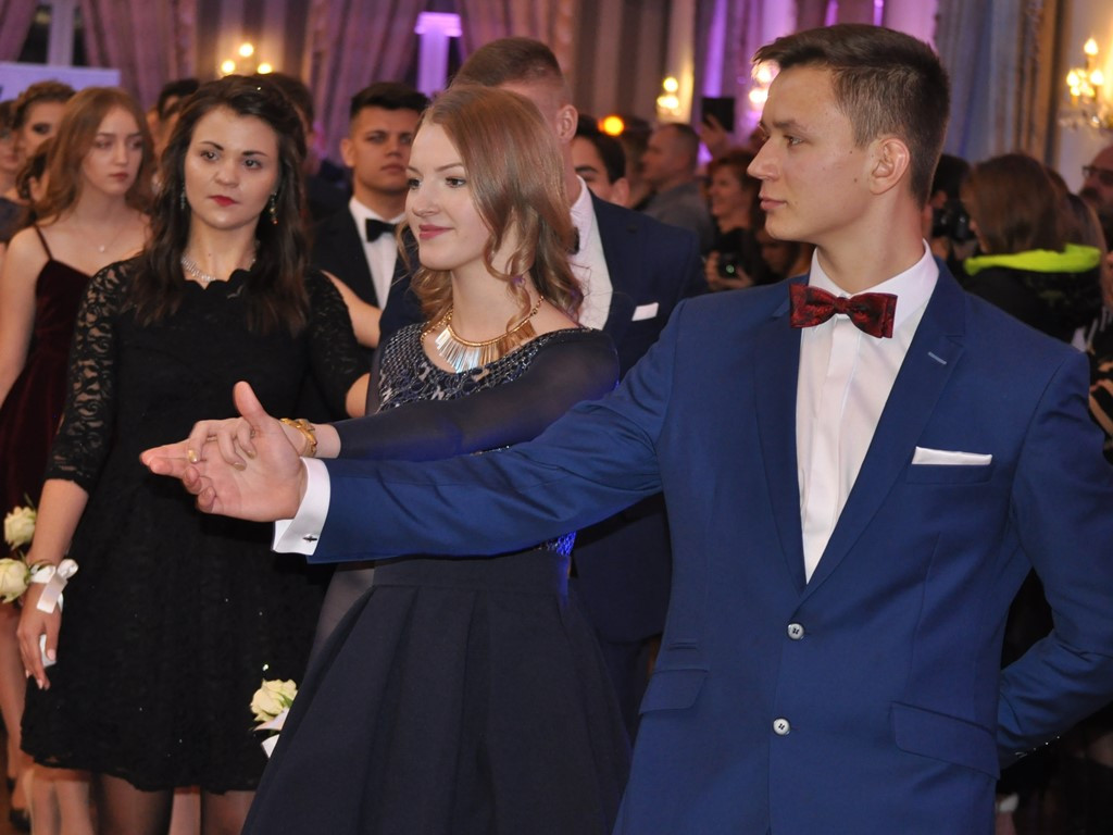 Studniówka I Liceum Ogólnokształcącego w Łowiczu - galeria zdjęć