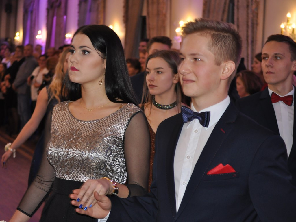 Studniówka I Liceum Ogólnokształcącego w Łowiczu - galeria zdjęć