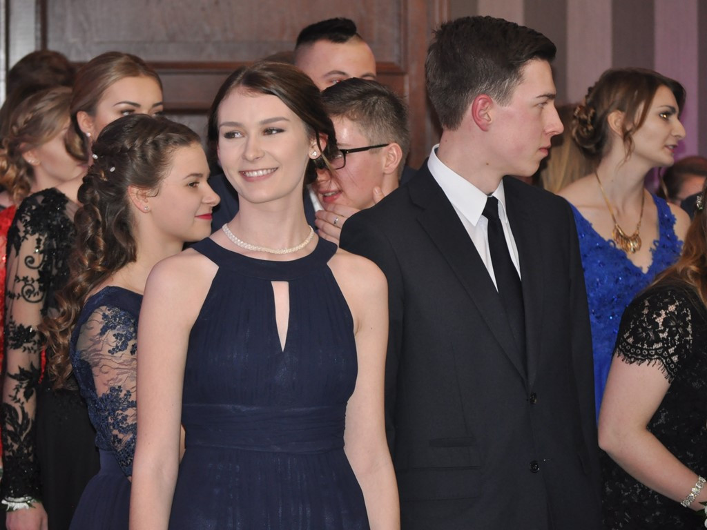 Studniówka I Liceum Ogólnokształcącego w Łowiczu - galeria zdjęć