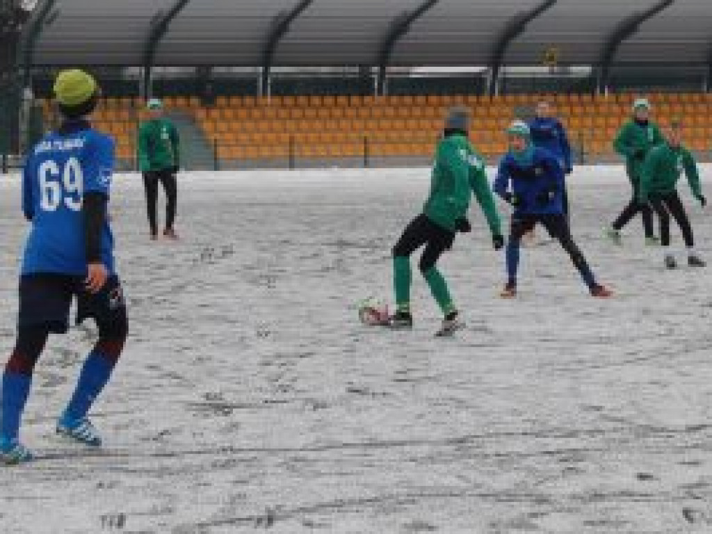 Pierwszy sparing Pelikana-2002 na remis