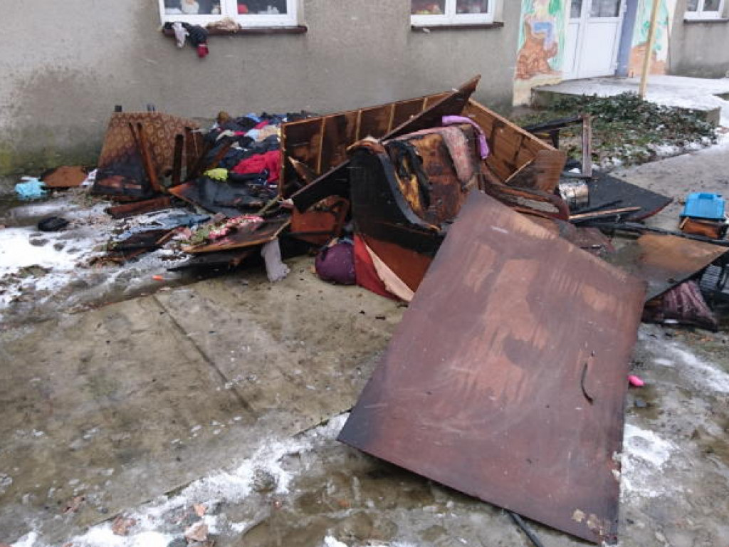 Groźny pożar mieszkania w Kurabce