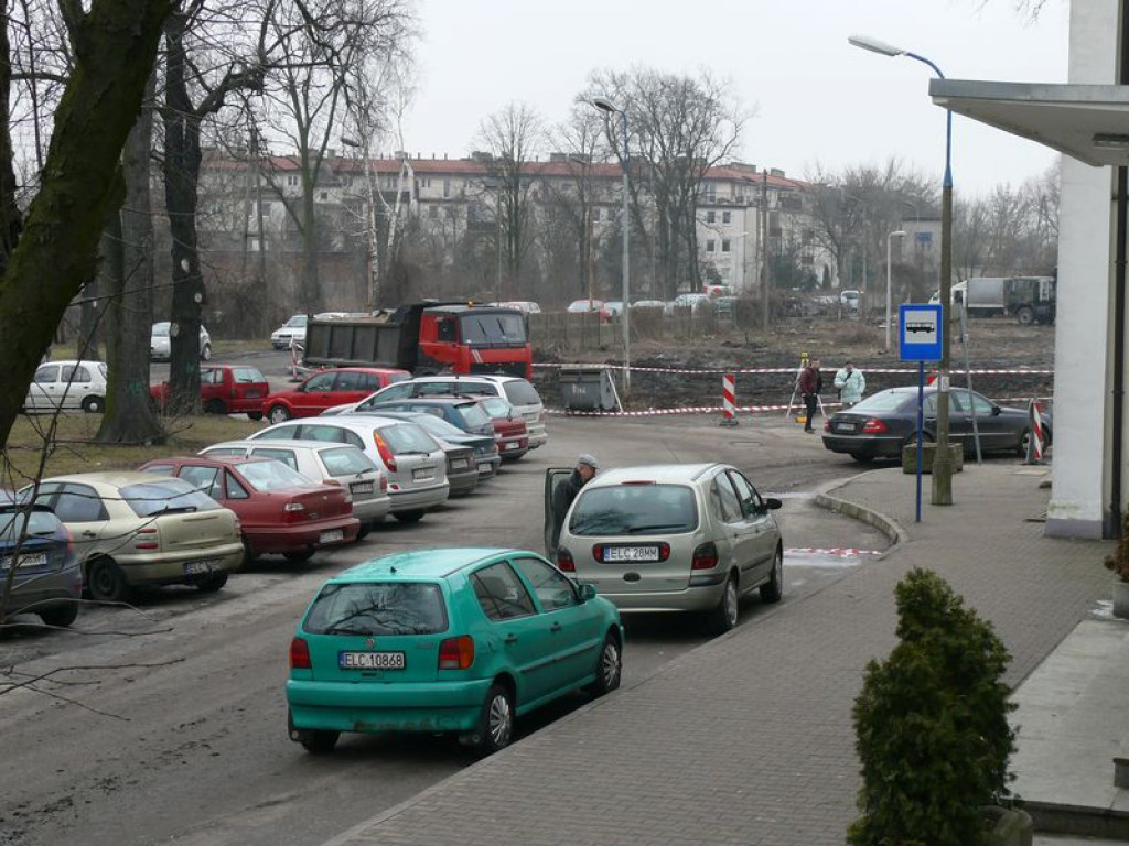 Kierowcy - nie parkujcie na ul. Dworcowej