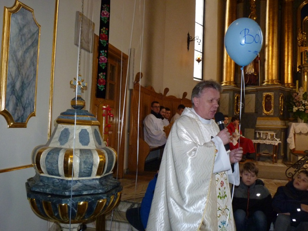 Przedszkolaki na Balu u Pana Jezusa