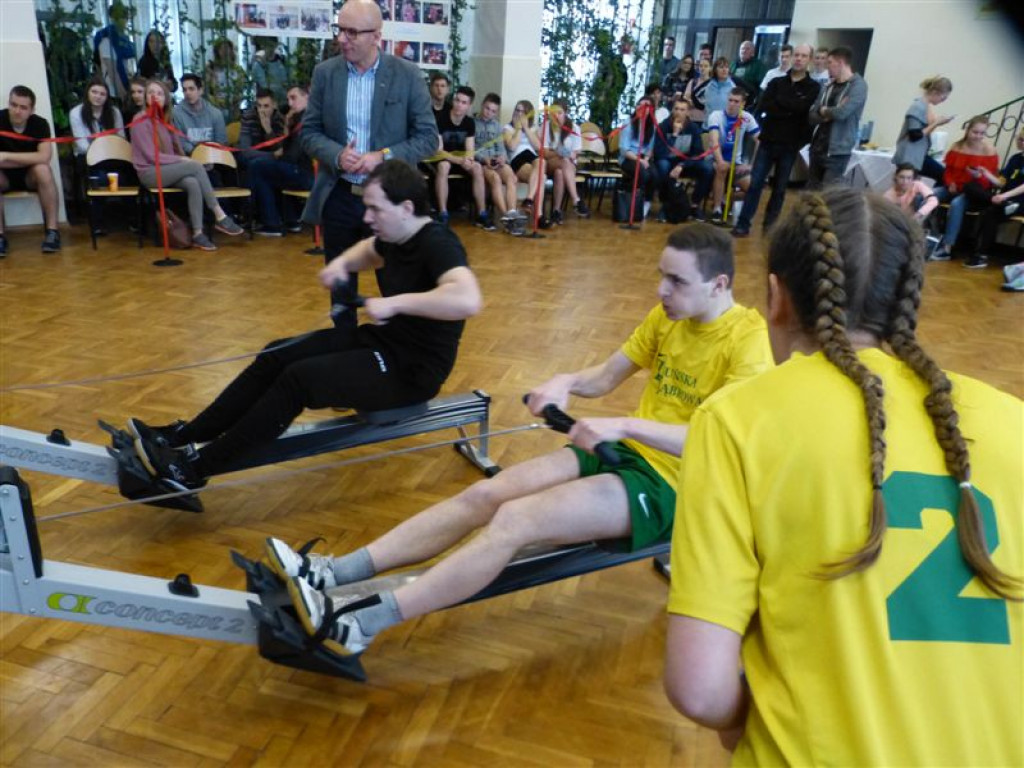 Powiatowe mistrzostwa na ergometrze wioślarskim