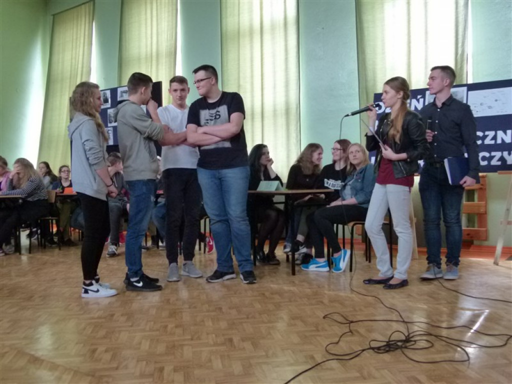 Dzień Nauk Matematyczno-Przyrodniczych w ZSLG w Głownie