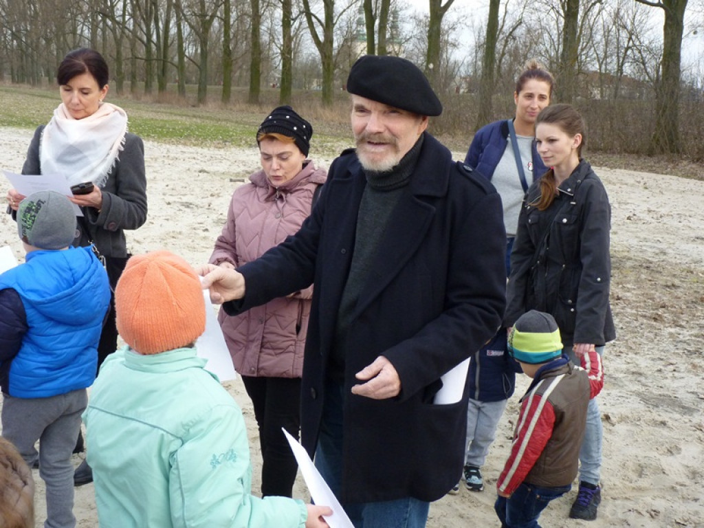 Akwarelki zatopiły kukiełkę zimy