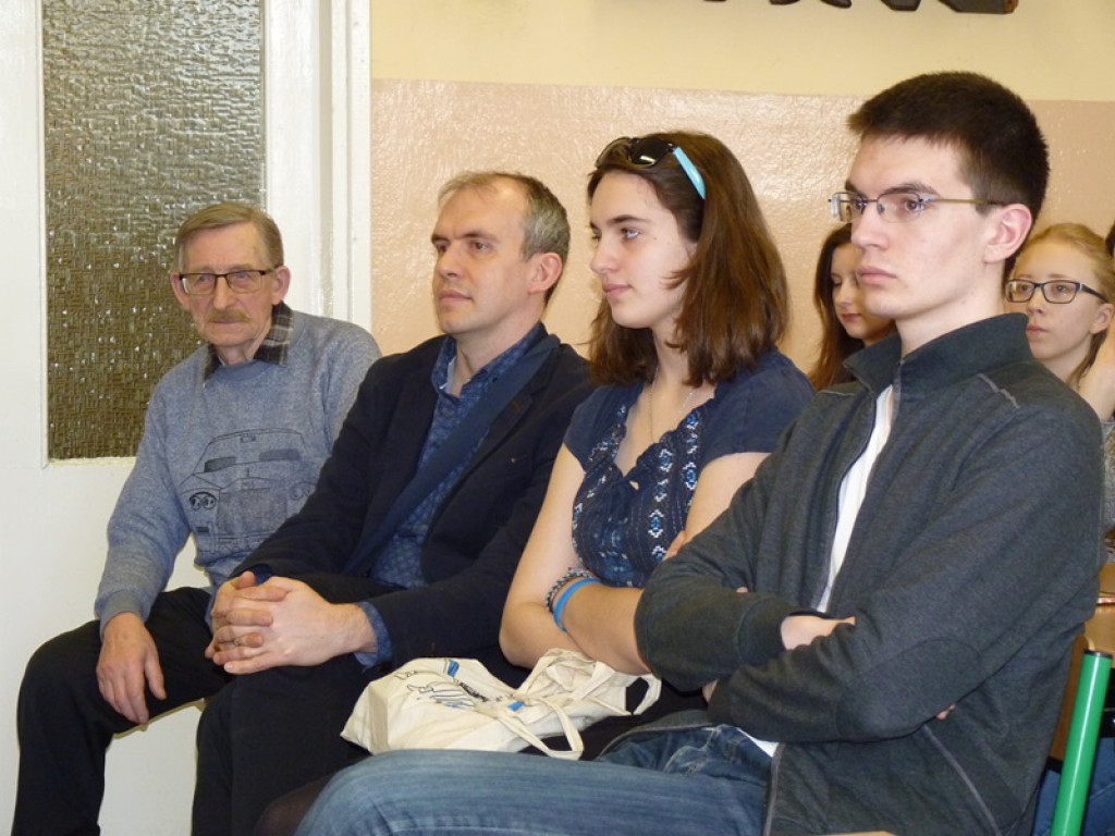Wystawa i prelekcja o pocztówkach w I LO