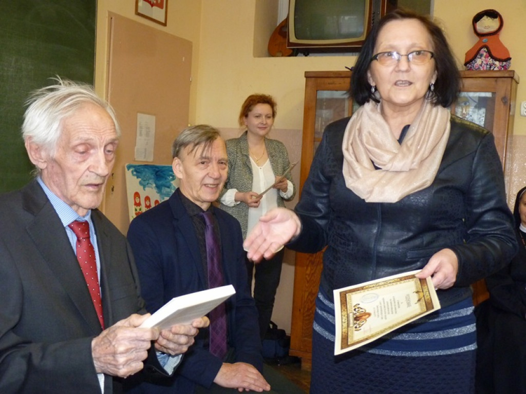 Wystawa i prelekcja o pocztówkach w I LO