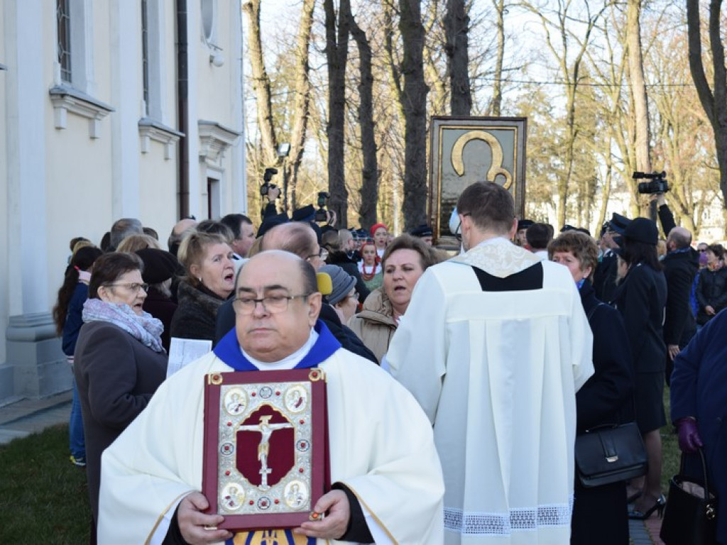 Ikona Matki Boskiej Jasnogórskiej dotarła do Sannik