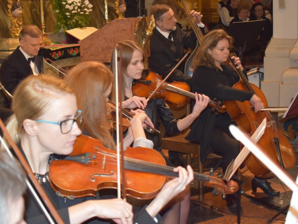 Barwny koncert na zwieńczenie diecezjalnego jubileuszu