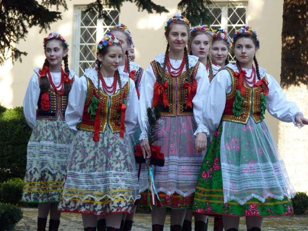 Łowickie zespoły ludowe w koncercie dla Agnieszki