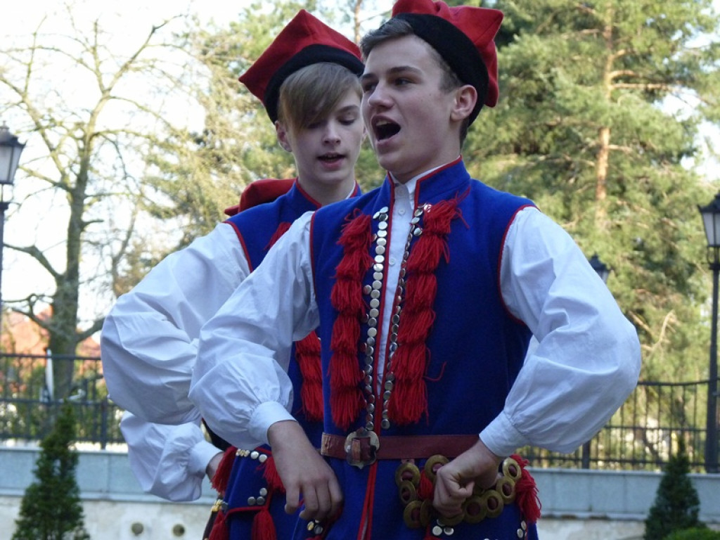 Łowickie zespoły ludowe w koncercie dla Agnieszki