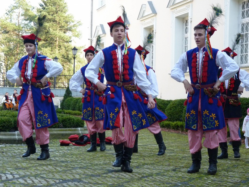 Łowickie zespoły ludowe w koncercie dla Agnieszki