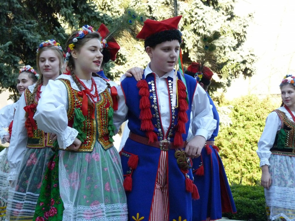 Łowickie zespoły ludowe w koncercie dla Agnieszki