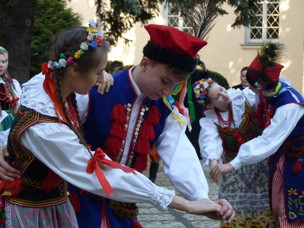 Łowickie zespoły ludowe w koncercie dla Agnieszki